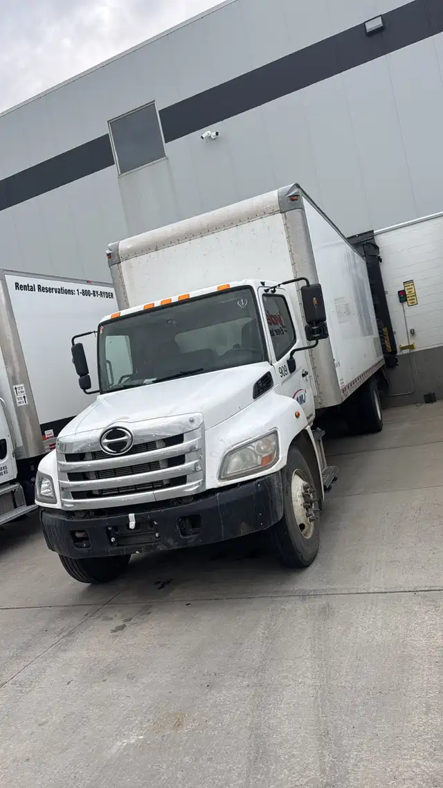5 Ton Trucks For RENT