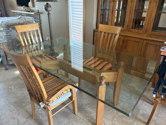 Solid wood dining table
