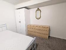 Furnished room for rent - Photo 3
