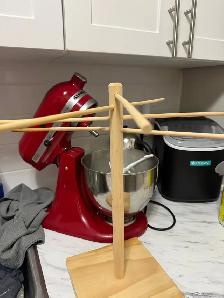 kitchenAid Mixer w Pasta Attachment