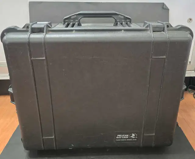 PELICAN 1610 PROTECTOR CASE