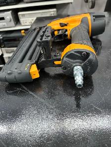 Bostitch BT1855 18GA Nailer - Photo 2