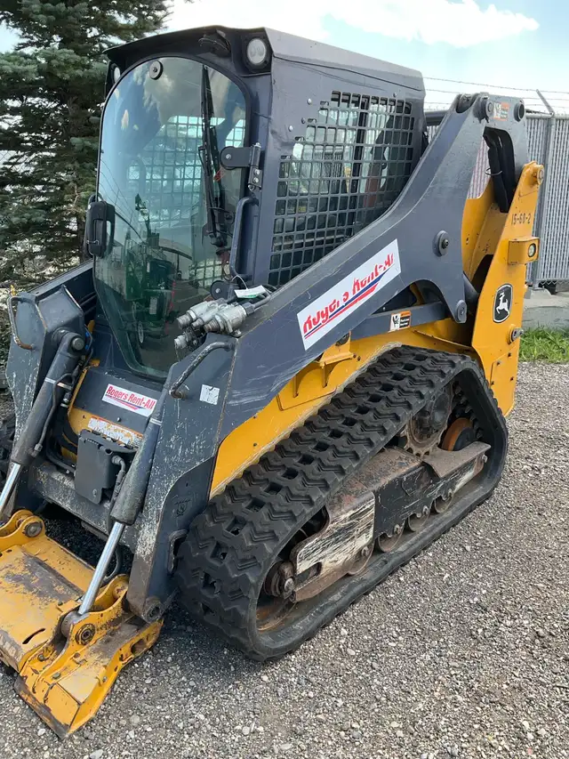 John Deere 317G