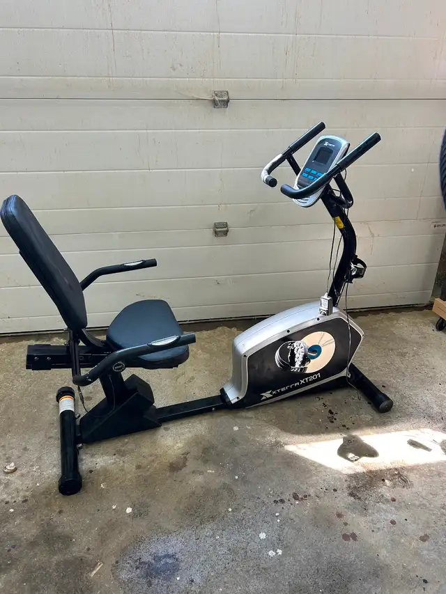 XTERRA STATIONARY EXERCISE BIKE