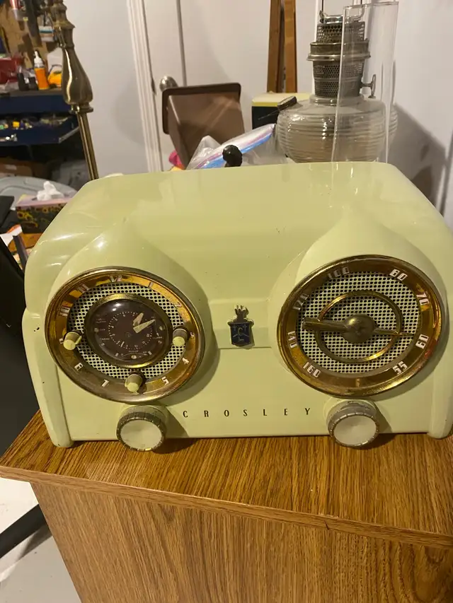 Crosley AM Radio