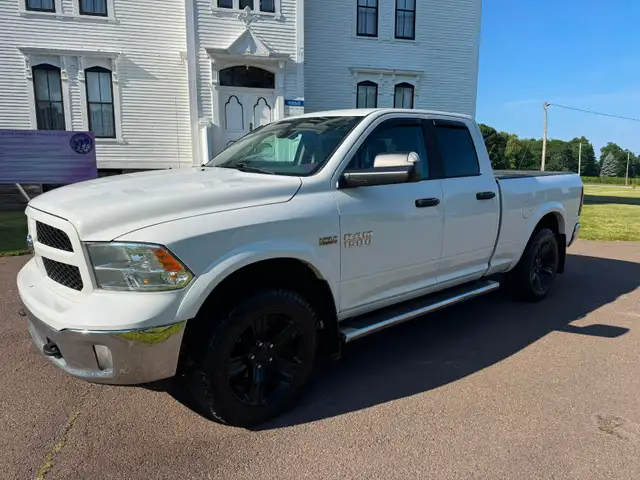 2017 DODGE RAM 4X4 QUAD CAB 6'4 BED SPOTLESS