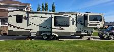 2015 Grand Design Solitude 379 FL