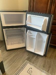 Mini  fridge - Photo 2