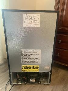 Mini  fridge - Photo 3