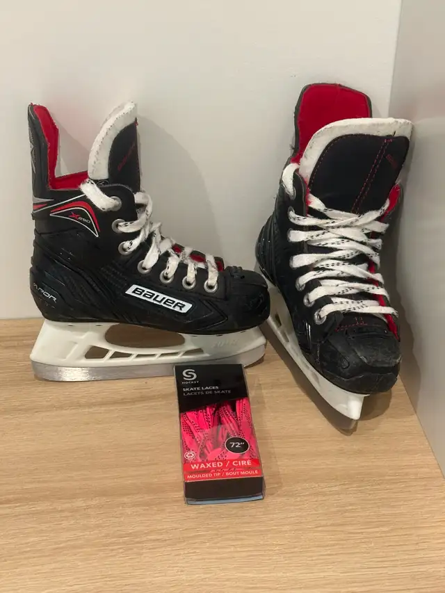 Youth Hockey Equipment - Skates/Gloves/Shin Pads/ Elbow Pads