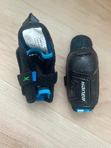 Youth Hockey Equipment - Skates/Gloves/Shin Pads/ Elbow Pads - Photo 2
