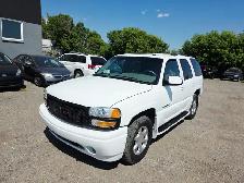 2003 GMC Yukon Denali 4WD Sunroof 8 passenger