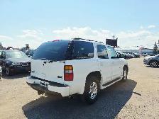 2003 GMC Yukon Denali 4WD Sunroof 8 passenger - Photo 4