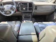 2003 GMC Yukon Denali 4WD Sunroof 8 passenger - Photo 16