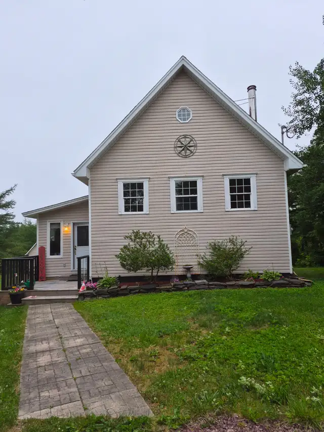 Charming A-Frame Cabin/Home on Old Witless Bay Line