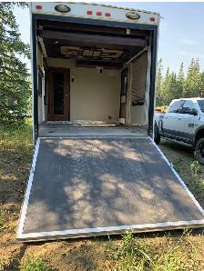 2013 Fuzion Holiday Toy Hauler Trailer by Keystone - Photo 6