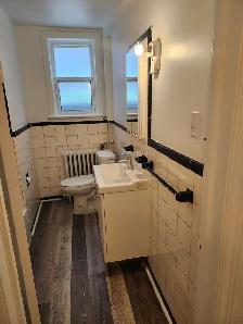 LEASIDE,  Charming one bedroom Eglinton/Laird - Photo 15