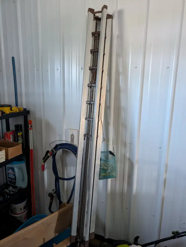 Clothesline umbrella drying rack