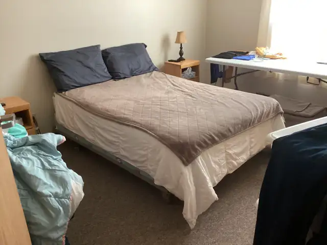 Bed and frame set