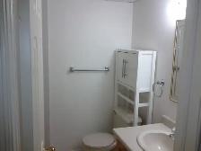 Trent U, bsmt room for students - Photo 3