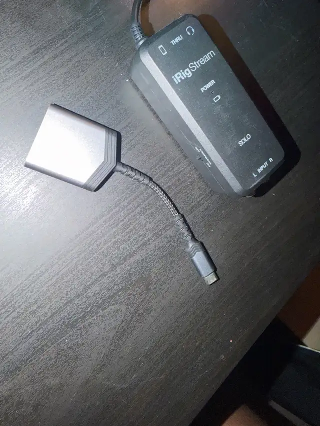 iRig Stream adapter interface for phone