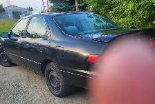 Toyota Camry - Photo 2