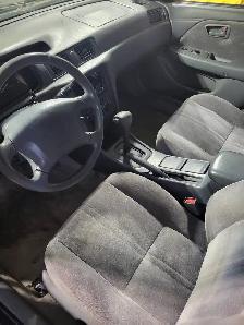 Toyota Camry - Photo 3