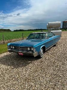 1967 Chrysler New Yorker - Photo 2