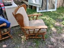 Cottage Couch and 2 matching chairs-ready     for pi - Photo 4