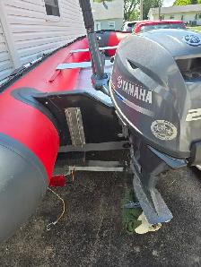SeaBright Inflatable Boat - Photo 3