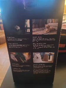 Pet camera / treat dispenser - Photo 3