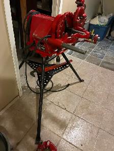 Reed 5301 power drive pipe threader and cutter - Photo 3