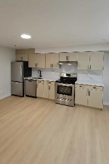2 Bed 1 Bath Legal Suite Windermere