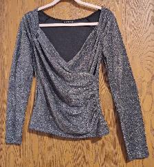 Lot of 12 Pieces Women's Clothing (Size M). Brand New. - Photo 5