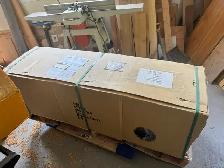Rivolver 16" X 42" VS Floor Model Wood Lathe Package - Photo 5