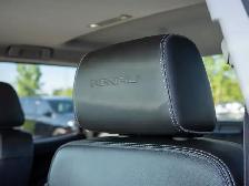 2018 GMC Sierra 2500HD Denali - Sliding Rear Window | Leather - Photo 37