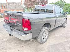 2014 Ram 1500 4WD Crew Cab 149' SLT | Back-up cam! | Well mainta - Photo 4