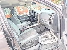 2014 Ram 1500 4WD Crew Cab 149' SLT | Back-up cam! | Well mainta - Photo 12