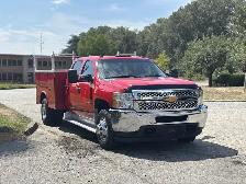 2014 Chevrolet Silverado 3500HD Dually Service Truck - Photo 2