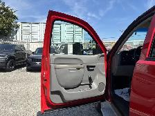 2014 Chevrolet Silverado 3500HD Dually Service Truck - Photo 27