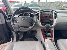 2007 Toyota Highlander 7-Passenger, RUNS WELL, UNDERCOATED, AS I - Photo 12