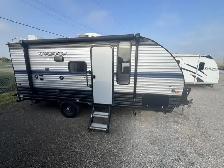 2020 Wolf Pup 16PF Couples Model - Photo 3