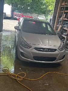 2017 Hyundai Accent hatchback - Photo 4