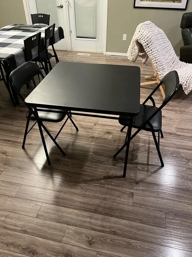 Folding card kitchen table