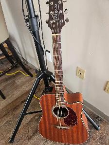Takamine GD11 M A/E guitar..mint shape..NO CASE