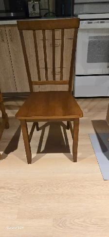 Chaise presque neuve (acheté en décembre 2024). Plus besoin. - Photo 2