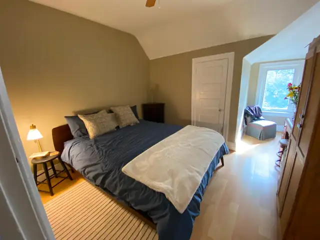 1 Bedroom Apartment - College and Ossington