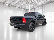 2017 Ram 1500 Express Black Crew Cab HEMI | AS IS | 4X4 - Photo 5