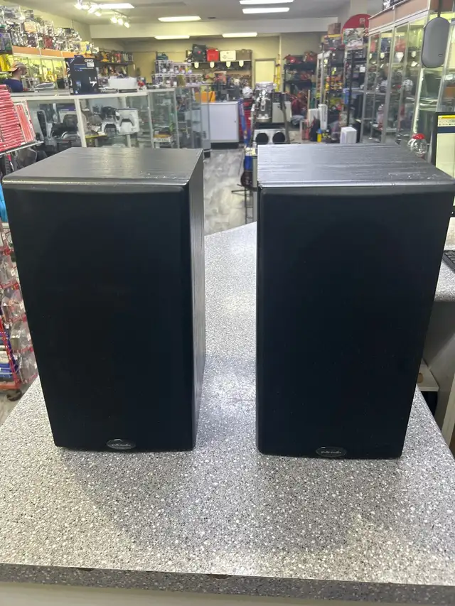 Polk Audio RT35 Bookshelf Speaker Pair
