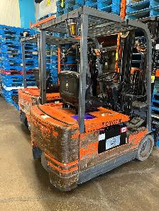Forklift battery